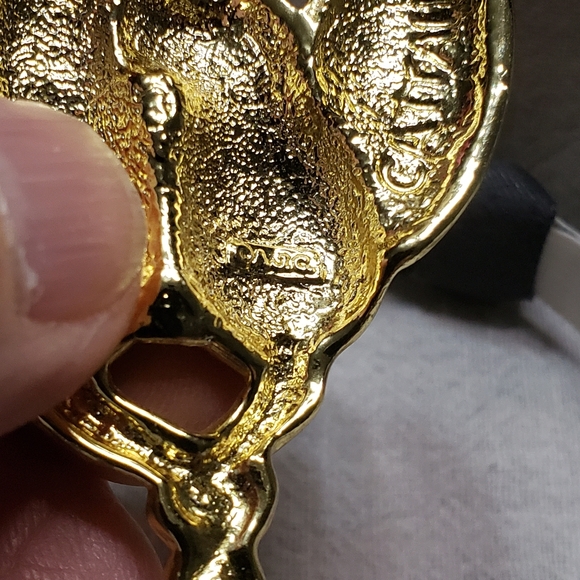 Super Cute Vintage CATTAILS (AJC) Cat's sitting on moon brushed Goldtone brooch - Picture 8 of 9